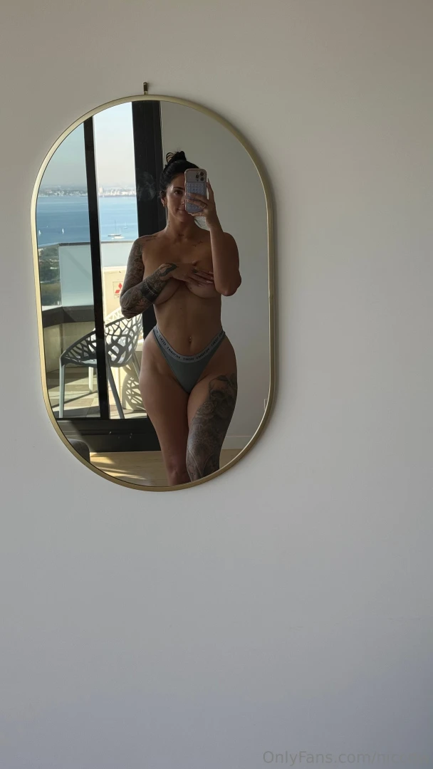 Woke up in melbourne don t know what day or time it is - but i will 