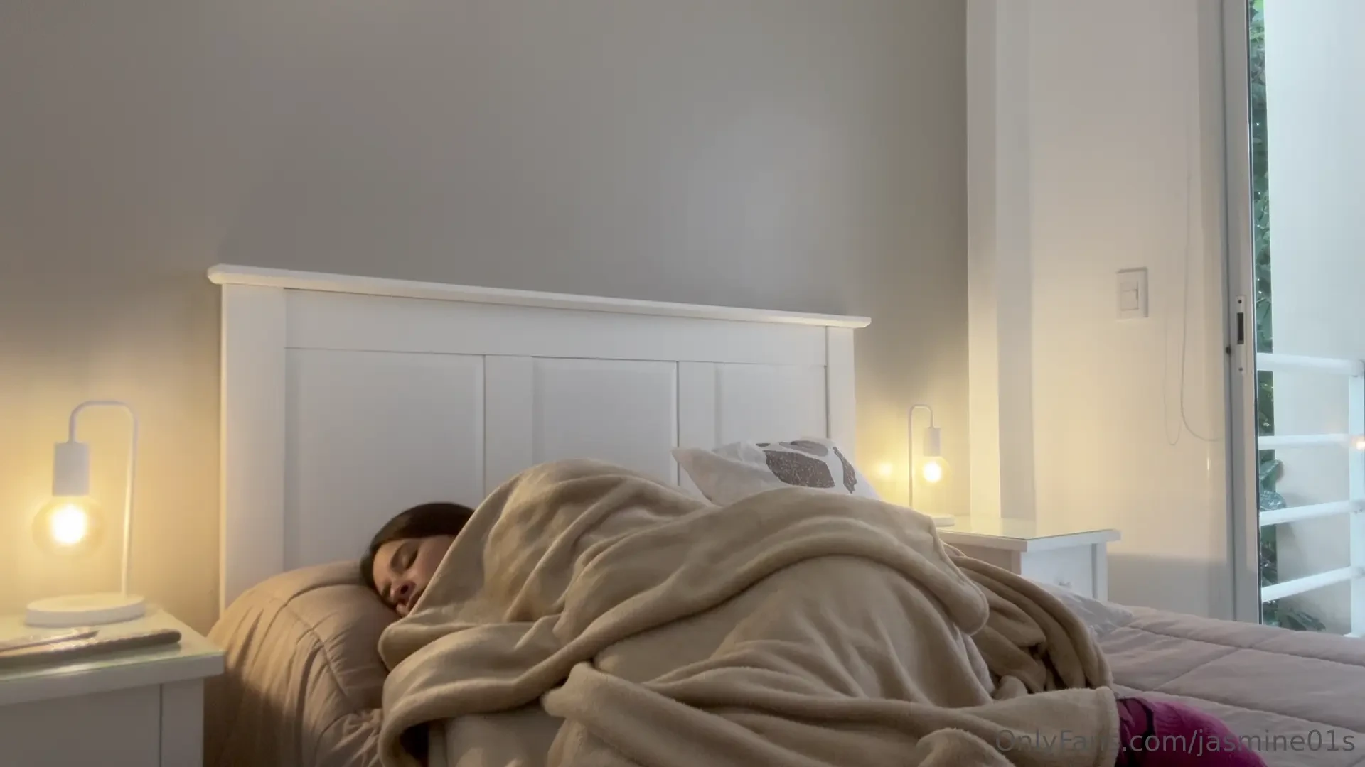 Farting in the morning 