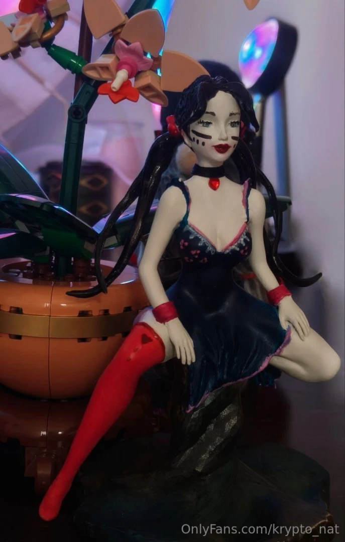 Hey guys i have a statue that i have been auctioning off for a 