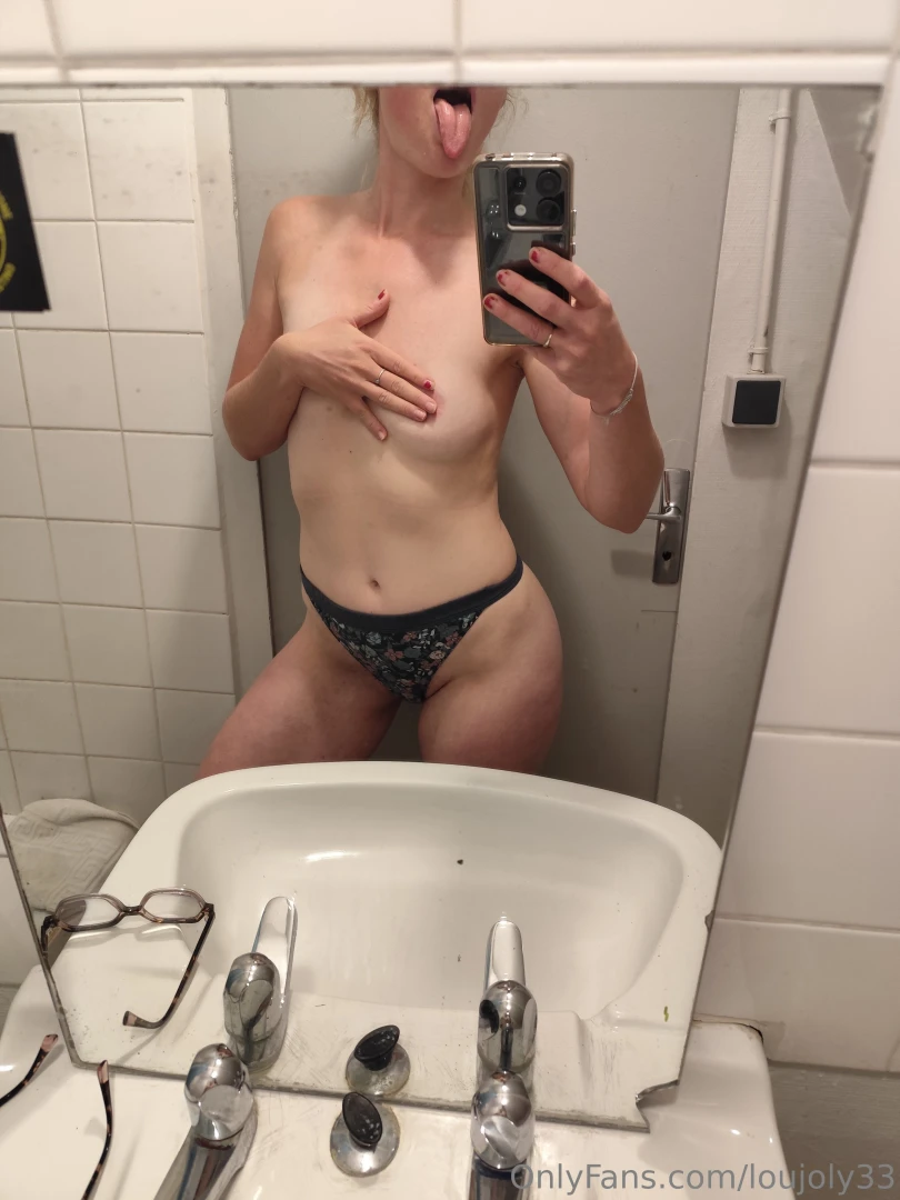 Tu me rejoins sous la douche part 3 