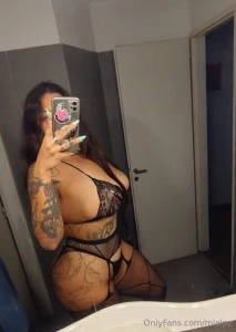 She is my friend scorpiobbyyyy a stunning brunette with green eyes part 6