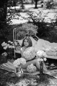 I love flowers a photo shoot in flowers is the best thing that can