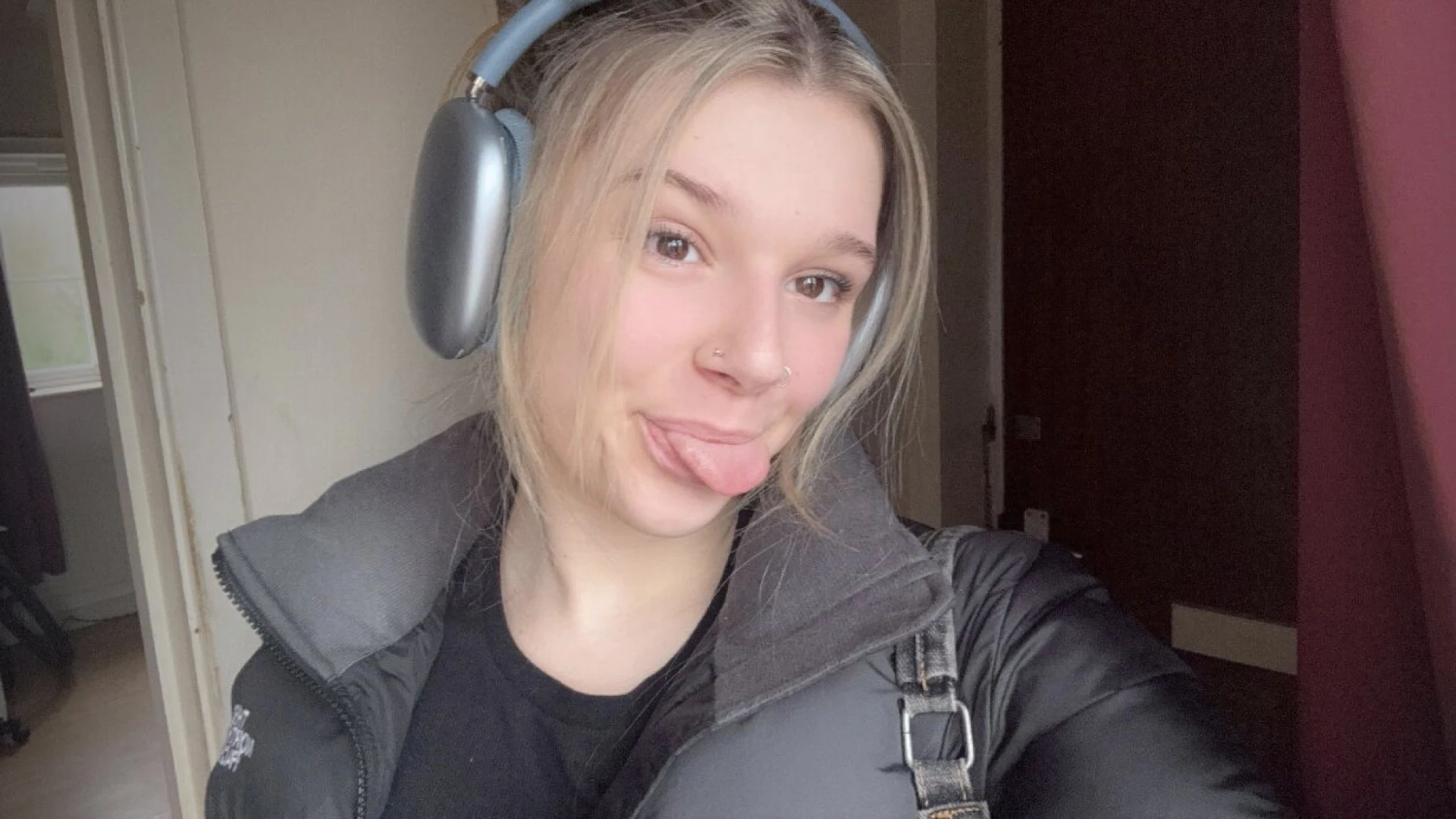 It s my birthday today just vibing to my fav tunes and feelin so 