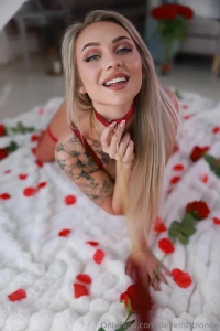 Because who doesn t love a spicy compilation full nudes and super sexy