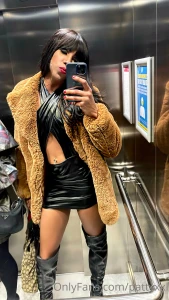 This outfit looks cute but i bet you re wondering how it comes off