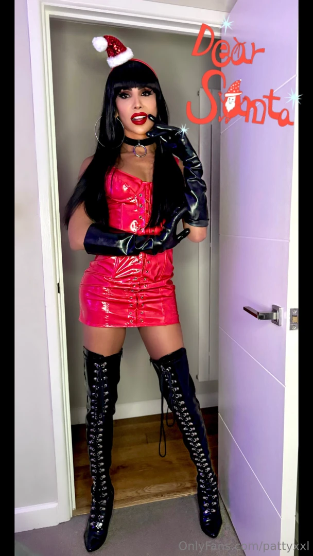 Santa i promise you i been a bad girl 