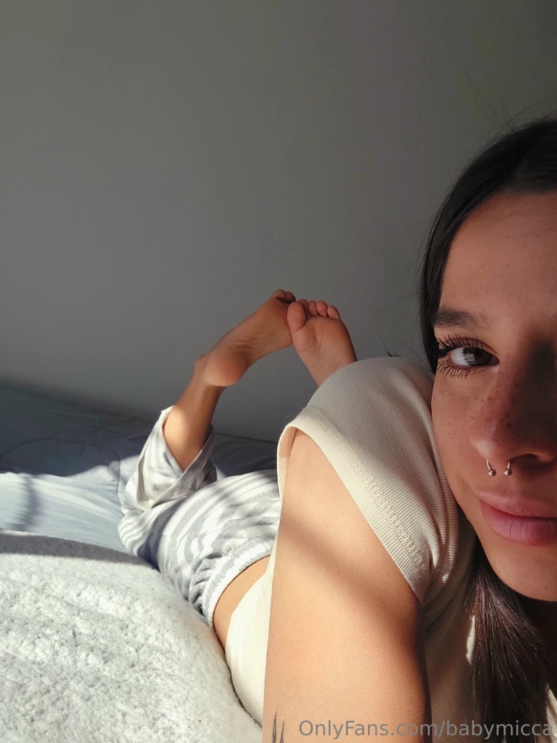 Barefoot comfortable and knowing there are eyes that love to look at 