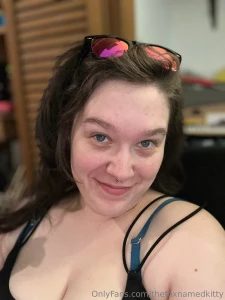 I know i don t smile in my pics enough so here s two that s all part 1