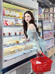 Today i happened to be in a store looking so beautiful and decided to part 1