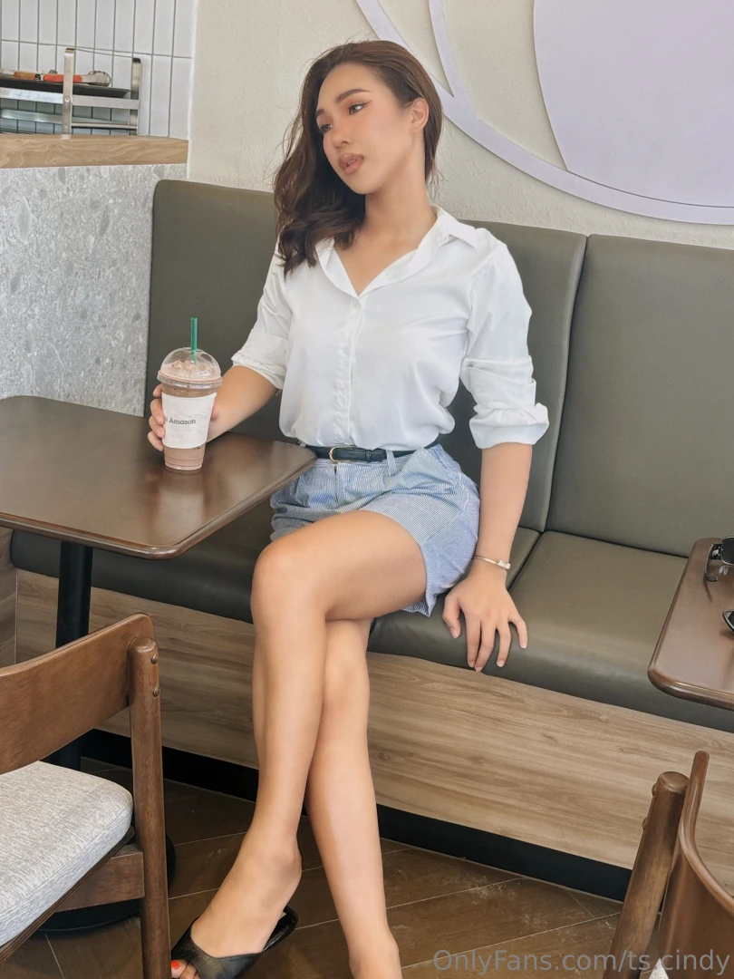 Would you come over if you saw me sitting here in a coffee shop or 