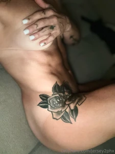 Just a glimpse face and body part 1