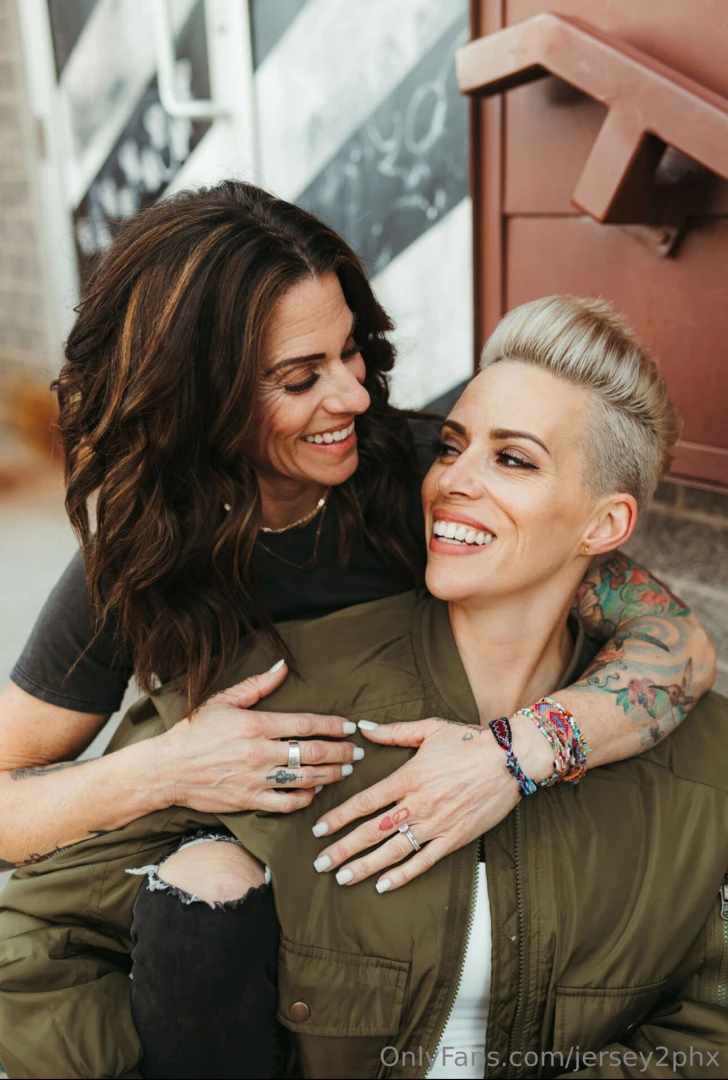 I m obsessed with you and our love 