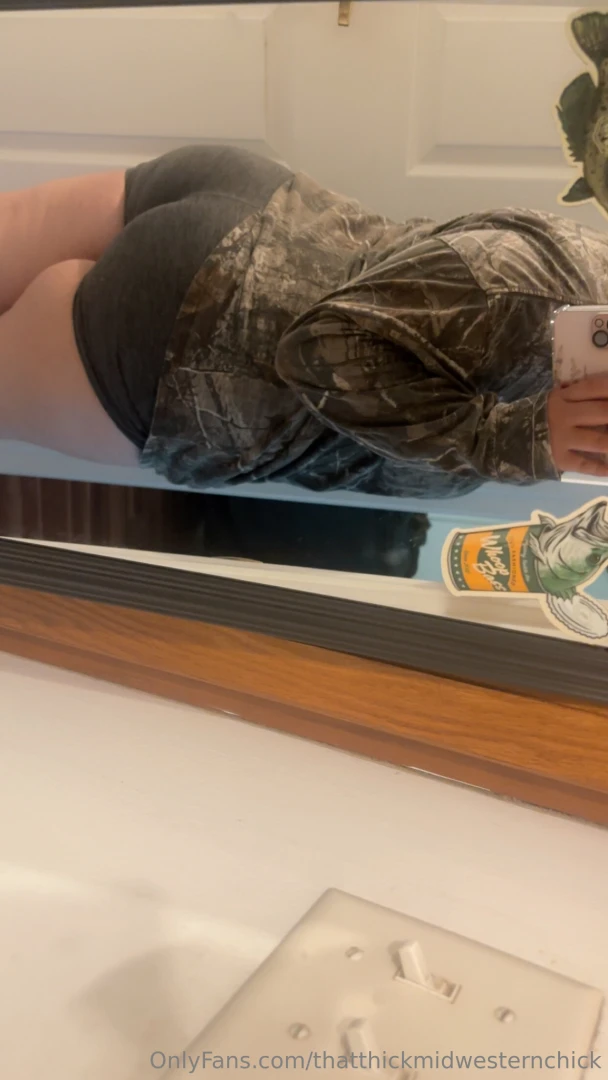 Thatthickmidwesternchick 