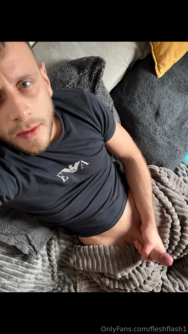 Need someone to jump on my cock before i go to work horny scally 