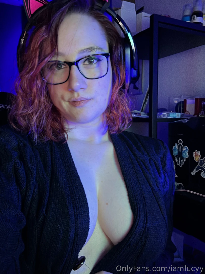 Ob ich die sexy gamerin von nebenan bin part 1 