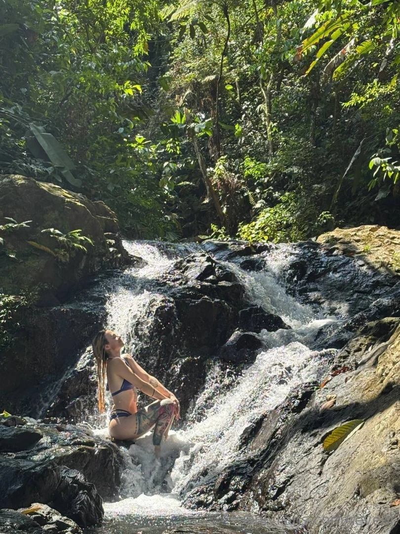 Hay algo en el r o que me calma el alma 