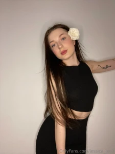 I m literally obsessed with like 5 songs right now like i know there s