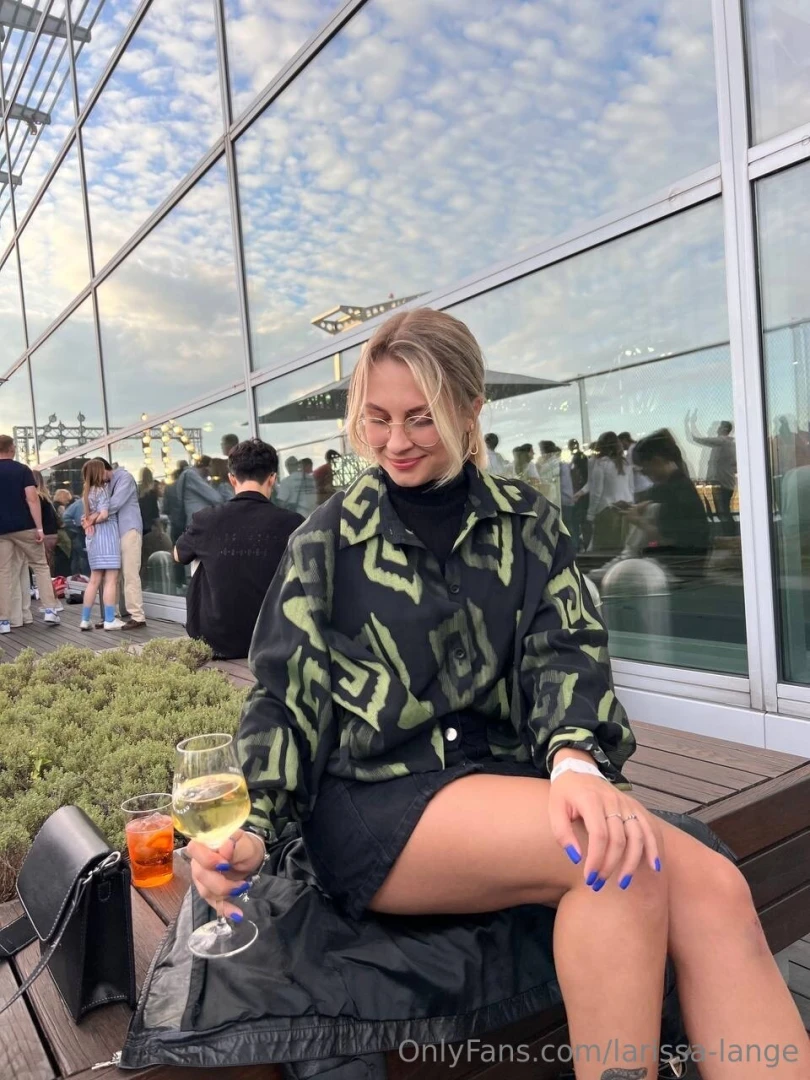 Bin ich eigentlich die einzige die wei wein so liebt 