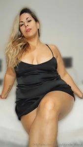 Between sweet and dangerous you never know which side i m on today but