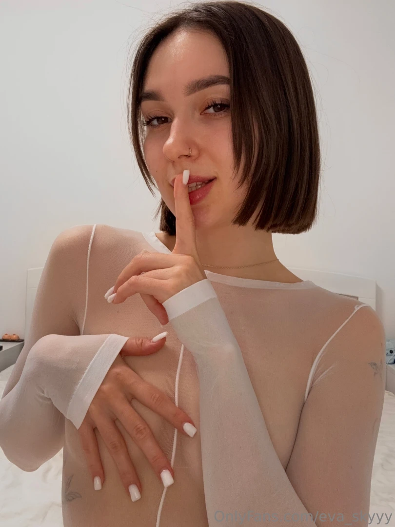 On my vip account eva_skyyy_vip you can see similar photos without 