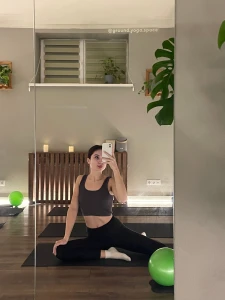 Would you like to see me do yoga and help me stretch part 1