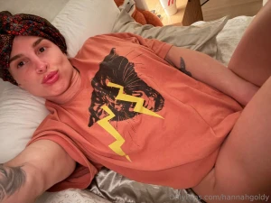 Maybe i should put some pants on it s so damn cold