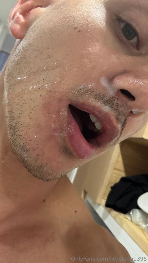 Este franc s me dej toda la cara llena de leche love french guys loved 