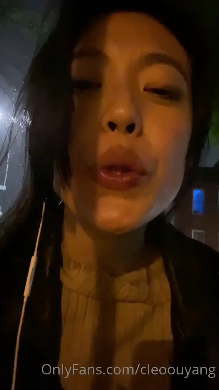 Don t you just love it when it rains 