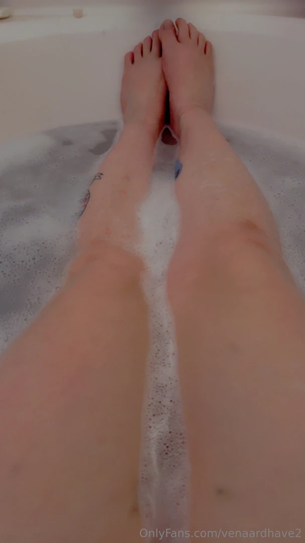 Having myself a well deserved bath just missing you 
