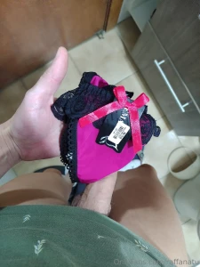 Do you want to see more photos and videos like this give me a tip or