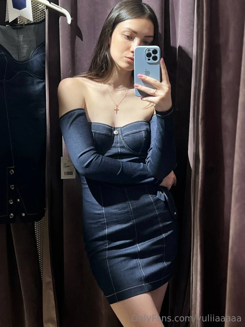 Does this dress suit me give me a present 