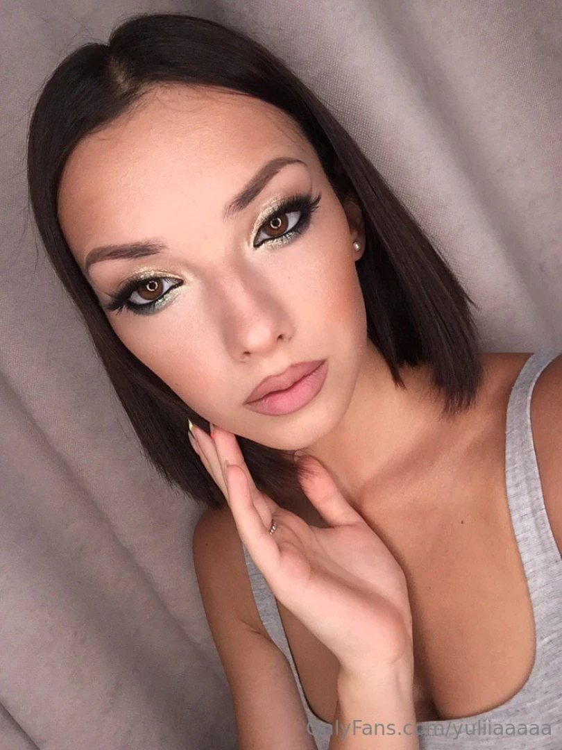 Do you think i feel like makeup or is it better without him 