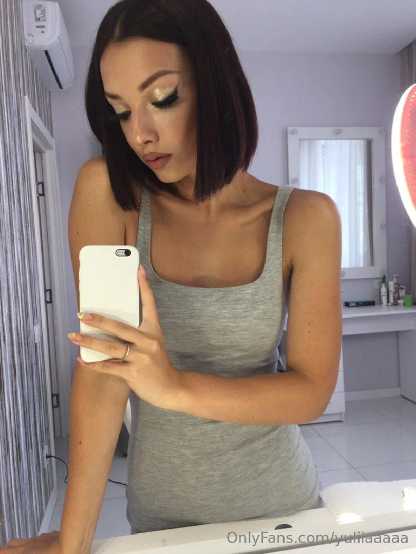 Do you think i feel like makeup or is it better without him part 1 