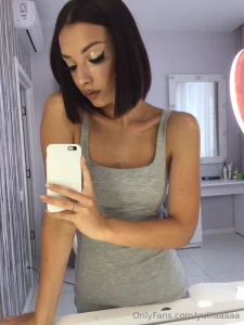 Do you think i feel like makeup or is it better without him part 1