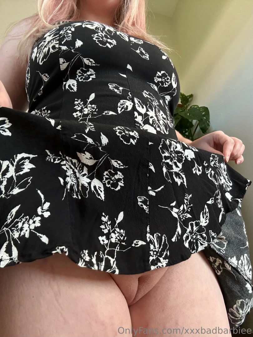 Do you like what s under my dress i m not wearing any panties what part 1 