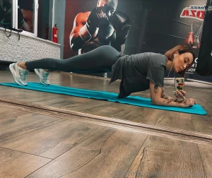 I love going to the gym watching my progress after intense workouts part 4