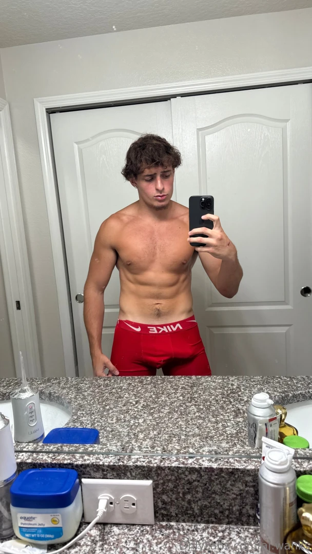 Come take these boxers off live right now 