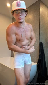 Going live everyday 5 30-11am est and 5 30-12am est