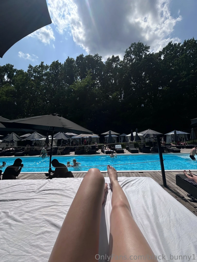 I want to relax and sunbathe like this once every 2 weeks i think i 