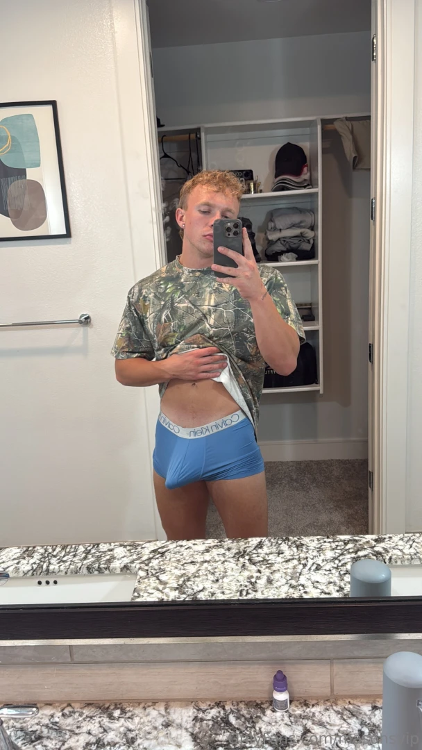 Who wants me to take em off 