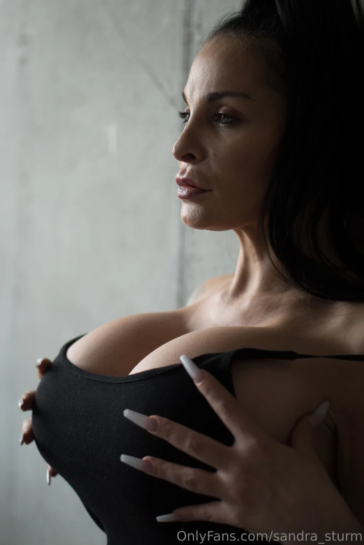 Hast du dir schon vorgestellt wie ich mich ausziehe schreib s mir 