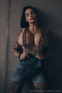 Schon schade dass die tr ger da noch sind oder