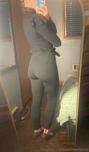 In case you were wondering what i was wearing and what s underneath