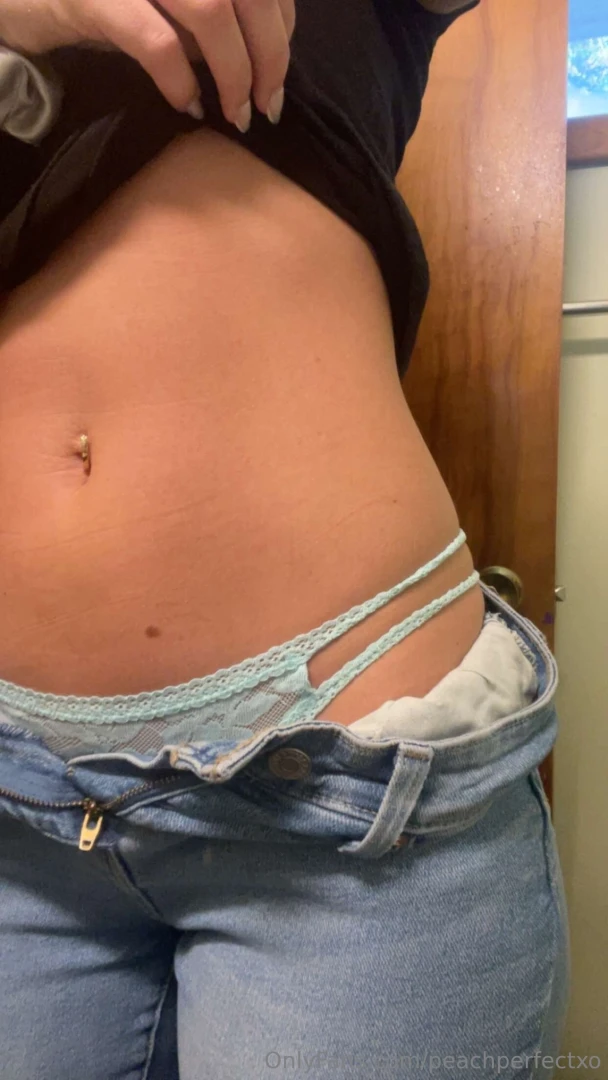 Casual friday jeans- strip pic set part 1 