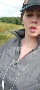 Sweaty tiddies thought i d let them go free range for once