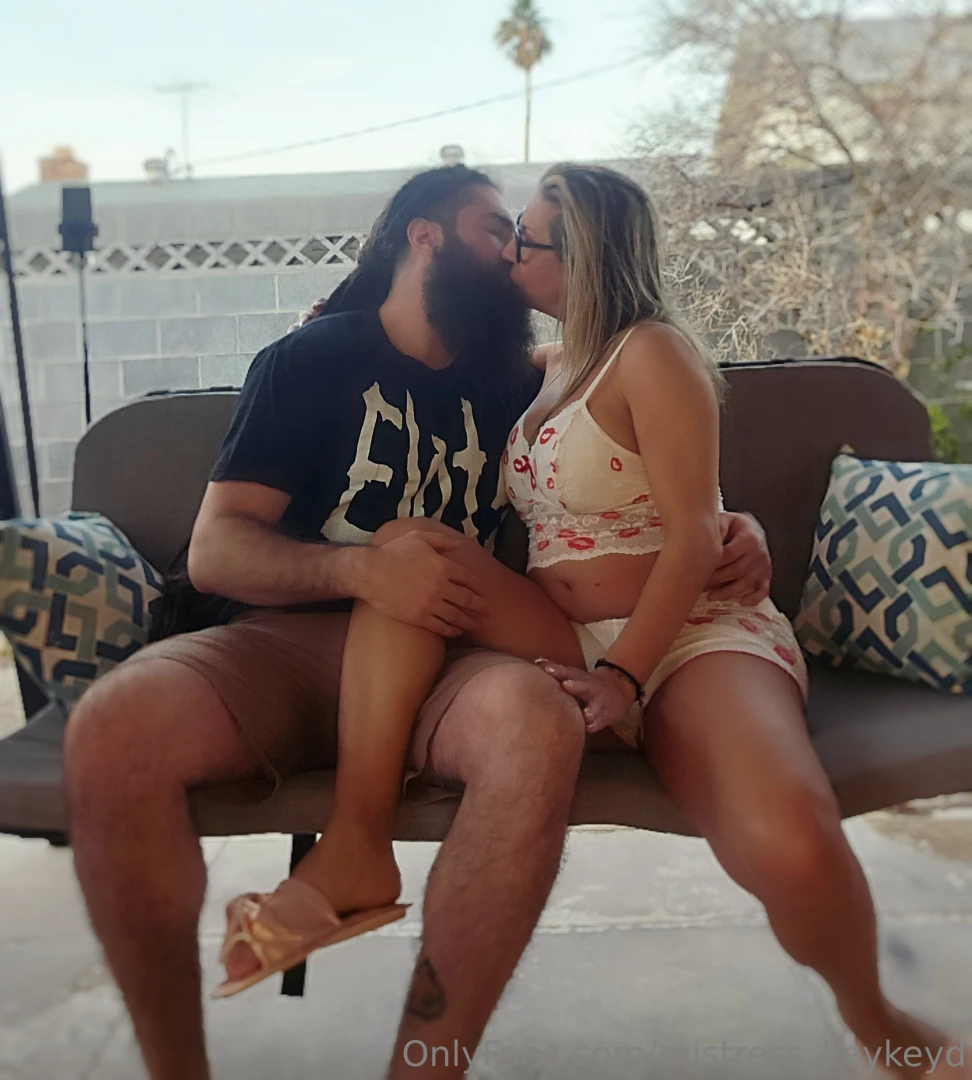 The tall sexy lujan1993vip came to visit mommy for her birthday this part 3 