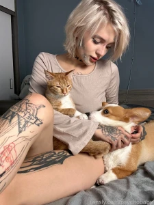 Heyoo i love my pets so much so i want todedicate an entire post to