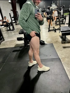 Legs this big i m lasting for hours