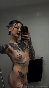 It s smol tittie friday