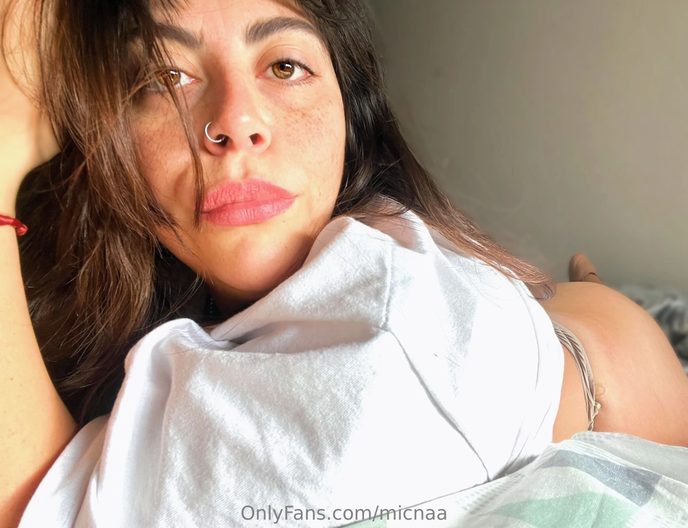 Day with a lot of rain and i m bored in my bed alone 